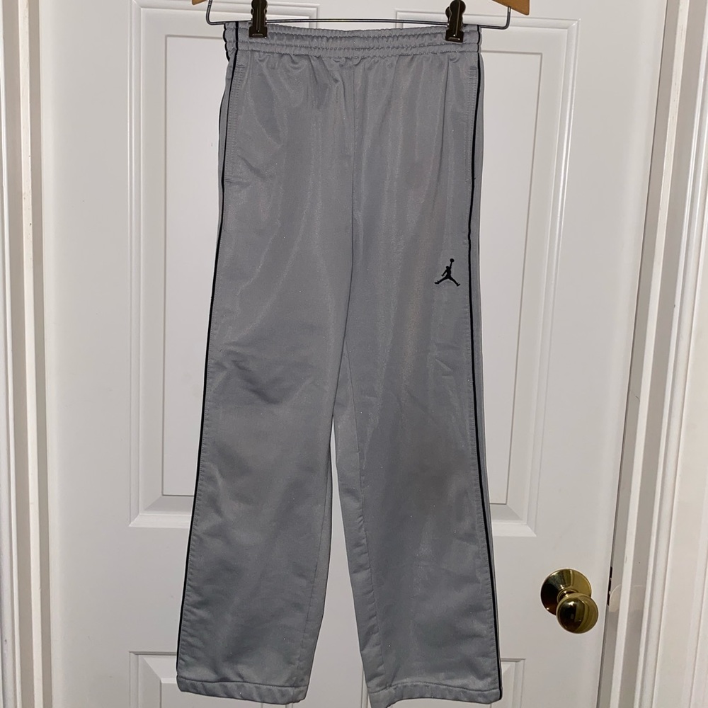 Jordan Boys Grey Sweatpants